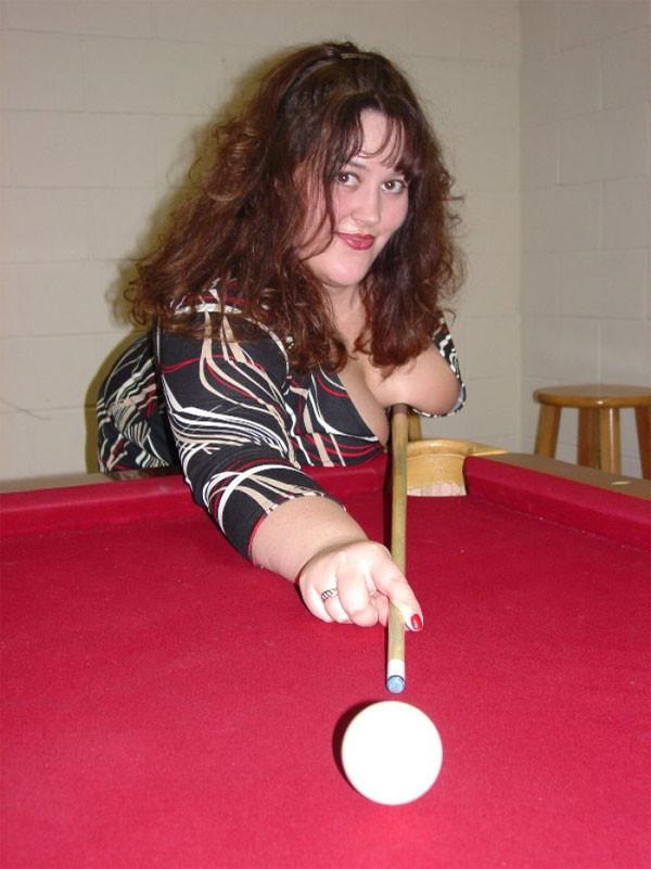 16P Brunette bbw plays with her tits on the pool table