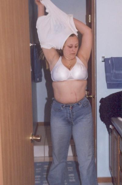 16P Big blonde plumper gets wet