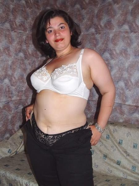 16P Fat ass teen plumper