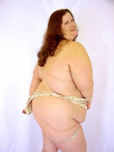 16P Big Plumper Mom Shows Her Big Fuckin Tits