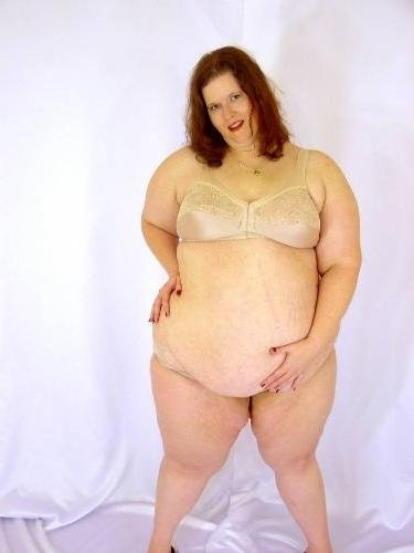16P Big Plumper Mom Shows Her Big Fuckin Tits
