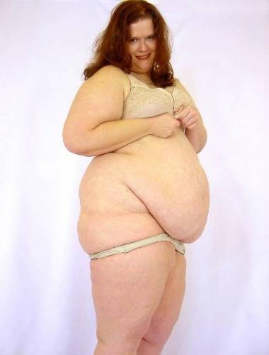 16P Big Plumper Mom Shows Her Big Fuckin Tits