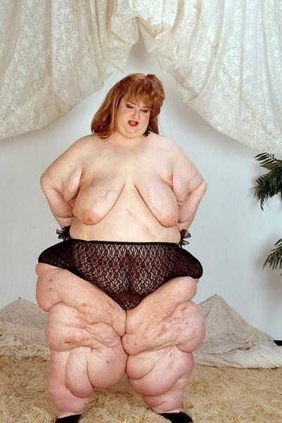 20P Extreme Fat Women