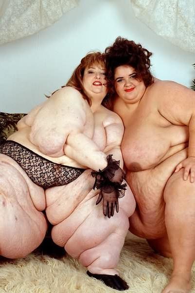20P Extreme Fat Women