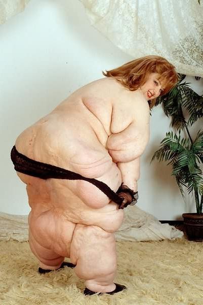 20P Extreme Fat Women