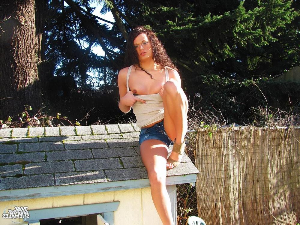 12P Teen Shemale Exhibitionist Shows Off Her Goods Out in The Back Yard