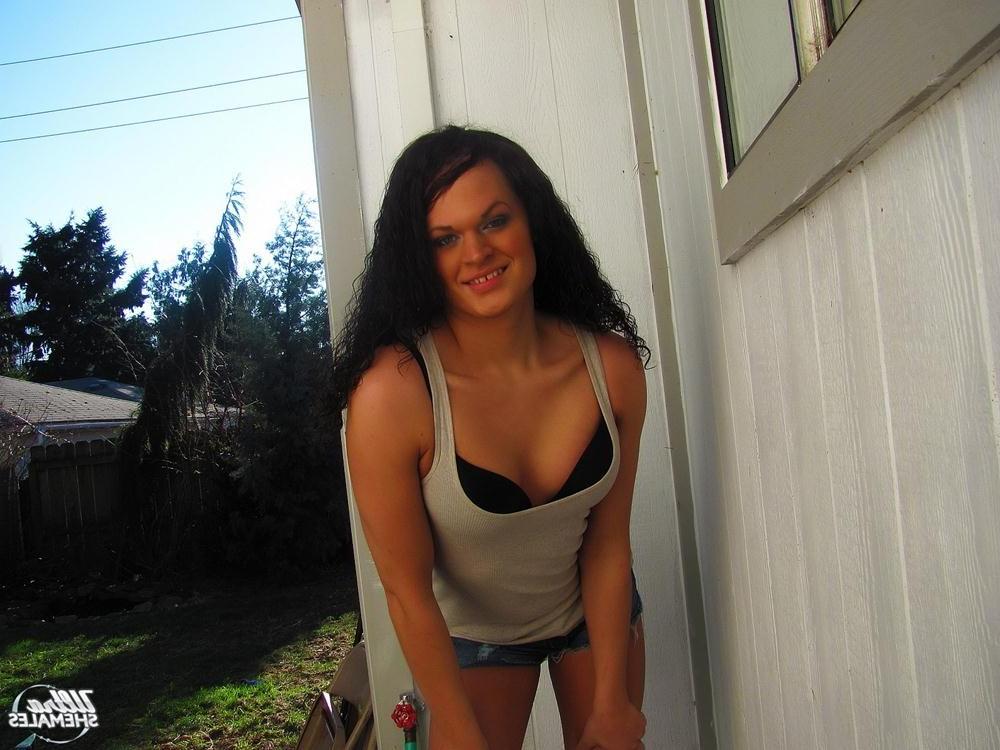 12P Teen Shemale Exhibitionist Shows Off Her Goods Out in The Back Yard