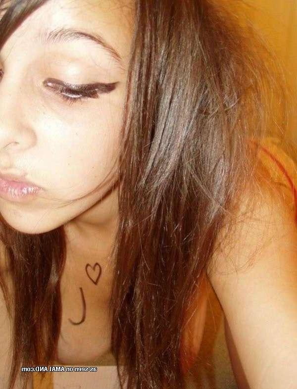 10P Busty emo cutie teasing her boyfriend while camwhoring
