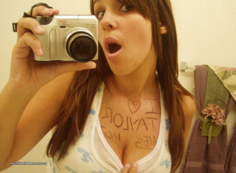 10P Busty emo cutie teasing her boyfriend while camwhoring