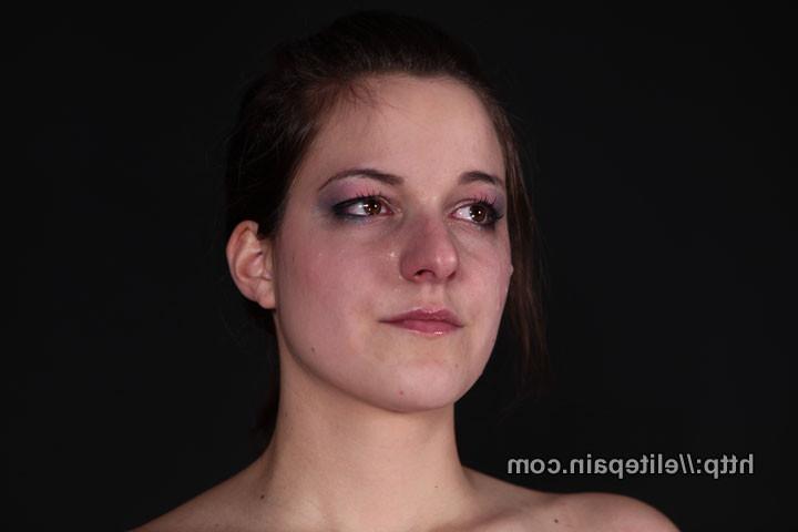 15P Bid for pain of young crying slaves in lesbian whipping
