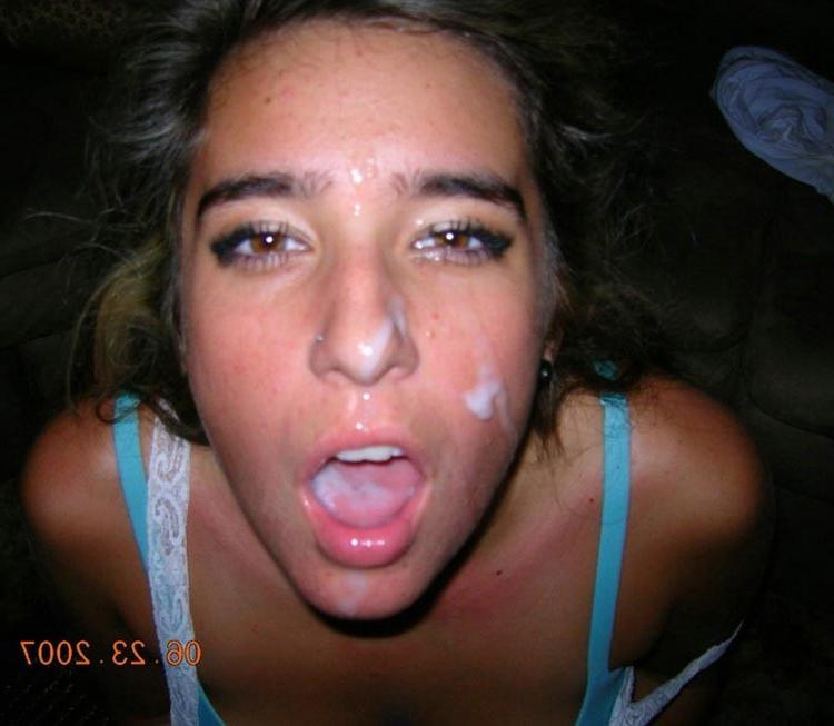 14P Real amateur girlfriends taking messy facials