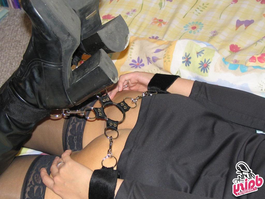 15P This amateur babe gets cuffed and covered in cum