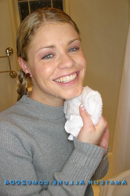 16P swedish babe deepthroats penis then facailized
