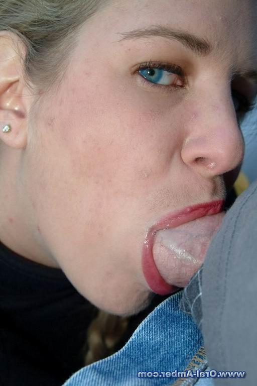 16P Amateur girl drinking cum from a glass