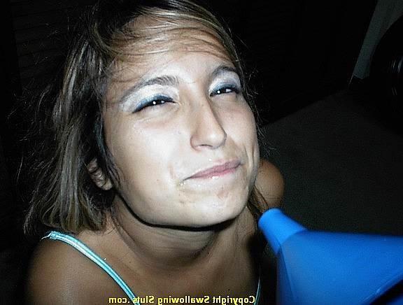 16P Young tanned cocksucker in her bra makes a guy cum