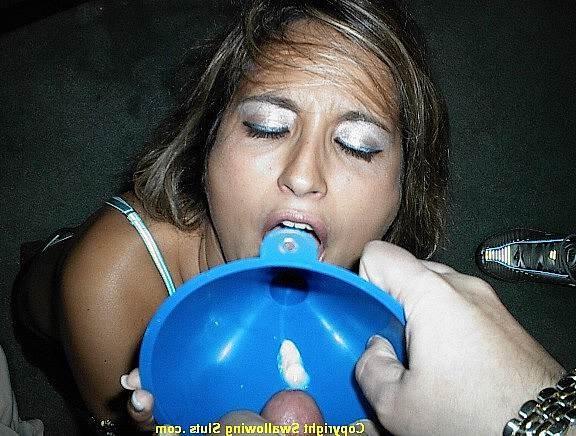 16P Young tanned cocksucker in her bra makes a guy cum