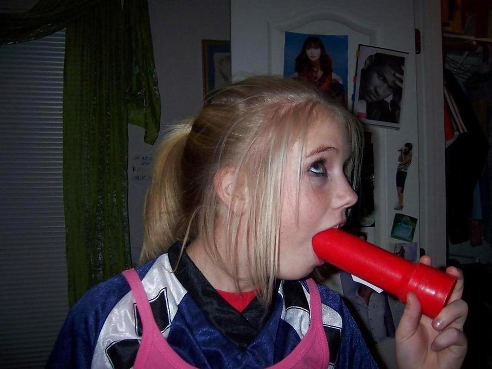 25P SUCKING GIRLS 47