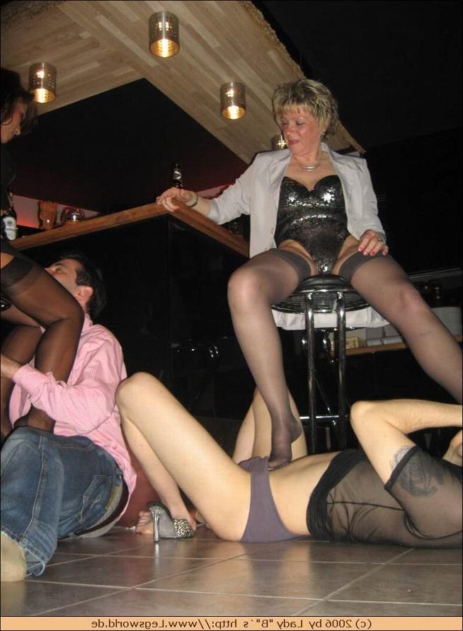 12P Feet fetish at kinky swinger party