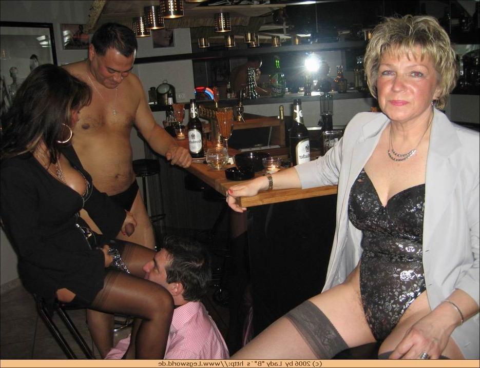 12P Feet fetish at kinky swinger party