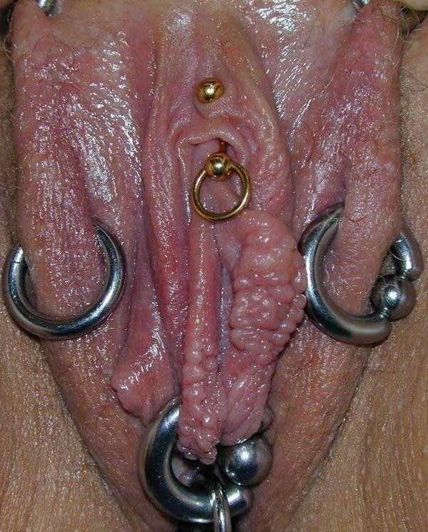 15P Extreme tattoo and piercing