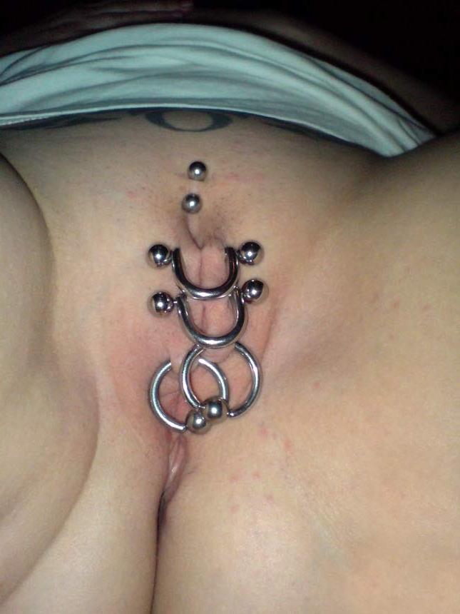 15P Extreme tattoo and piercing