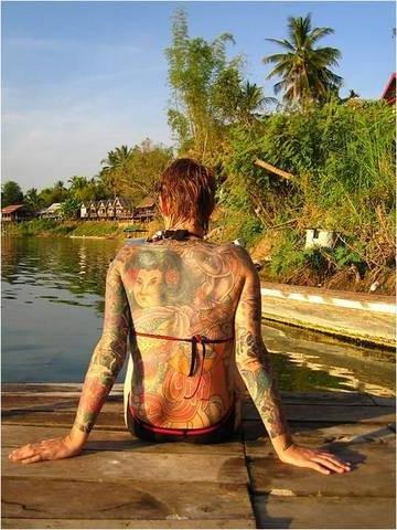 11P Extreme tattoo and piercing