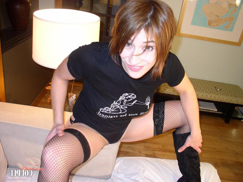 16P Brunette hotwife is training her cuckold