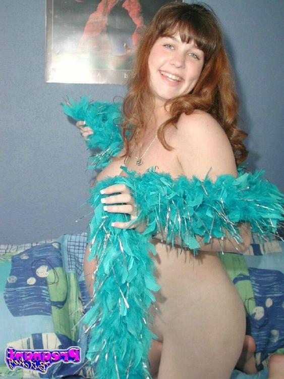 10P Busty pregnant brunette bitch gets naked to make you hot