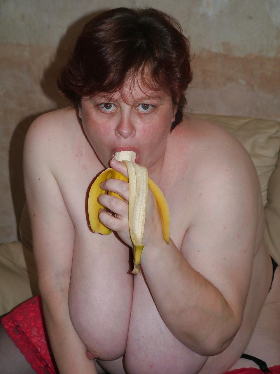 15P Banana & Toy