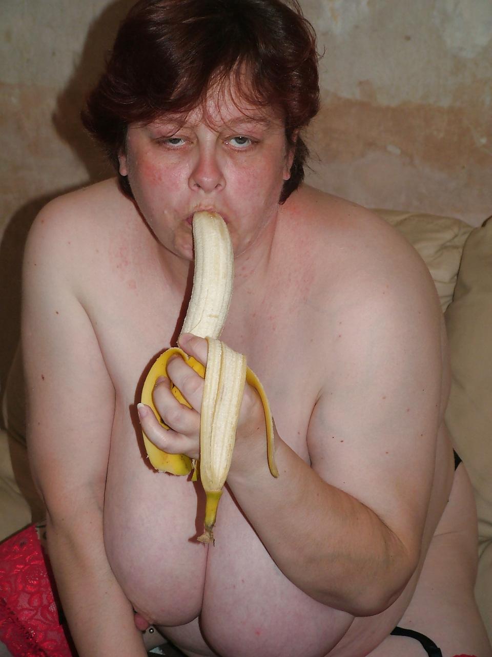 15P Banana & Toy