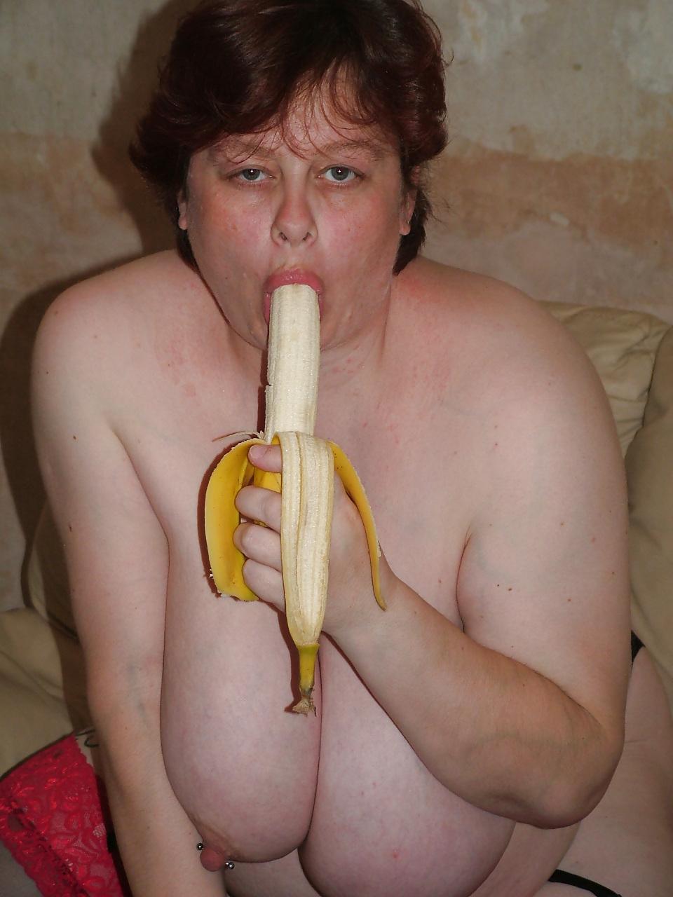 15P Banana & Toy