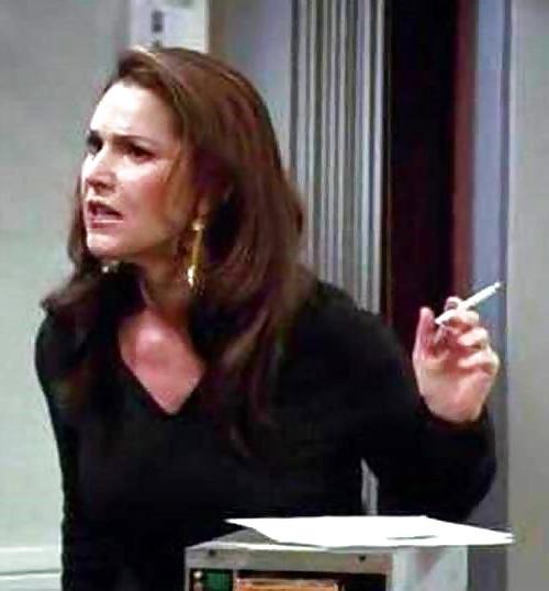 25P Jane Leeves and Peri Gilpen SMOKING