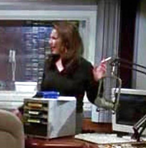25P Jane Leeves and Peri Gilpen SMOKING