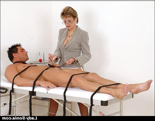 15P Mature Bench Handjob