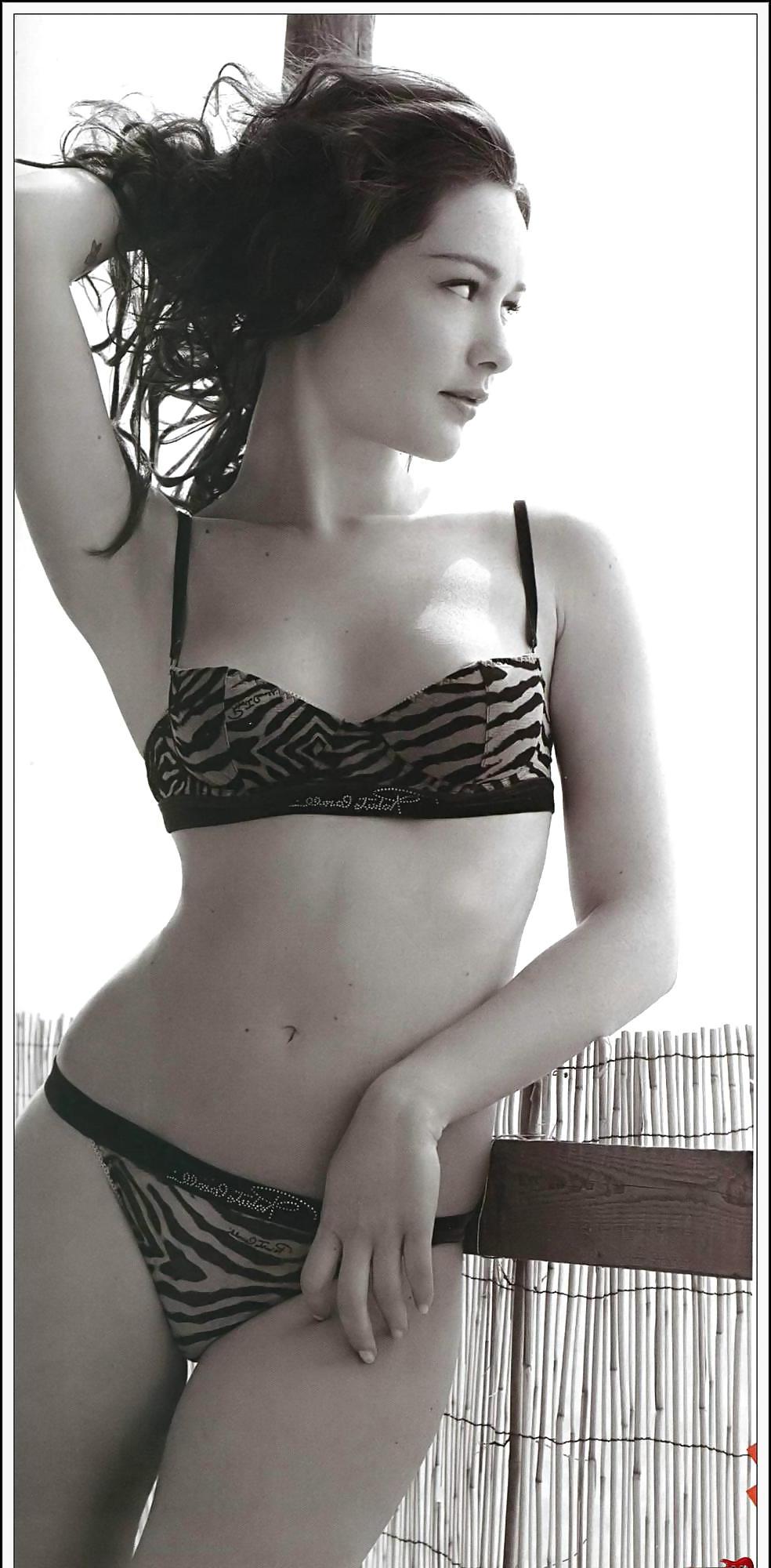 18P Cristiana capotondi italian actress