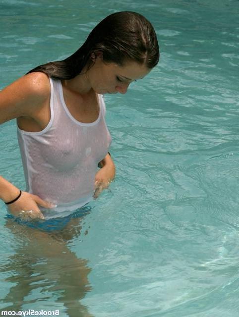 16P sexy brooke goes swimming topless