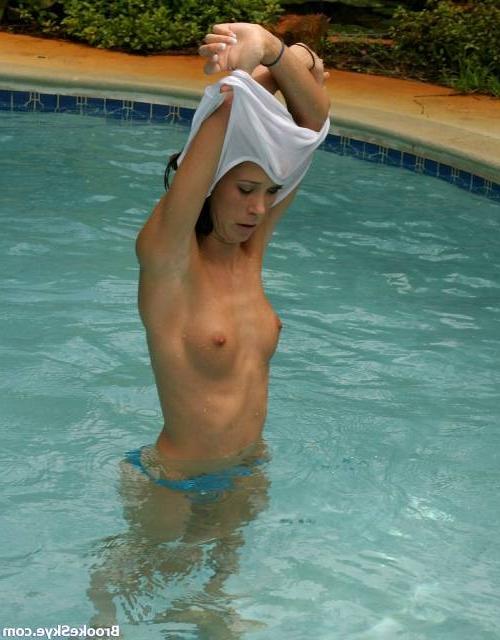 16P sexy brooke goes swimming topless
