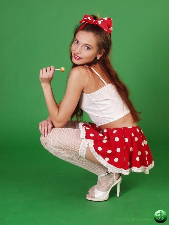 17P Limber dancer in white fishnet stockings