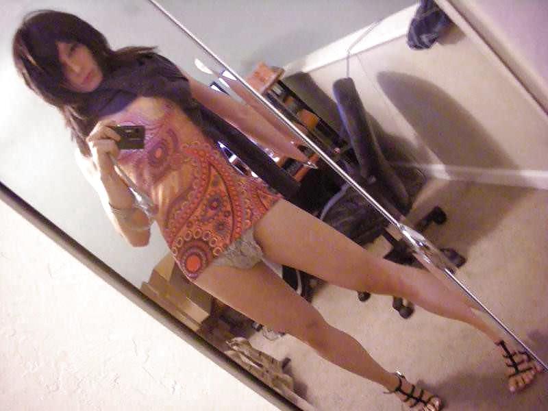 25P COLLECTION OF...TRAPS SO HOT & HORNY  II