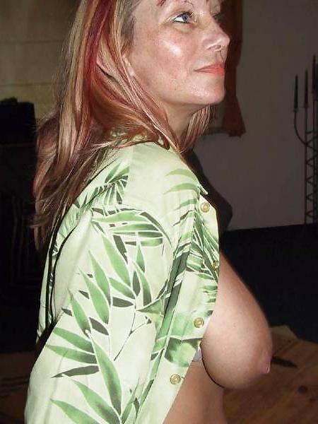 10P Busty GILF Heike