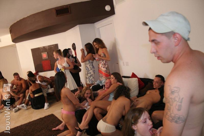 17P Orgy group fuck sex with hot bitches banging hard cocks