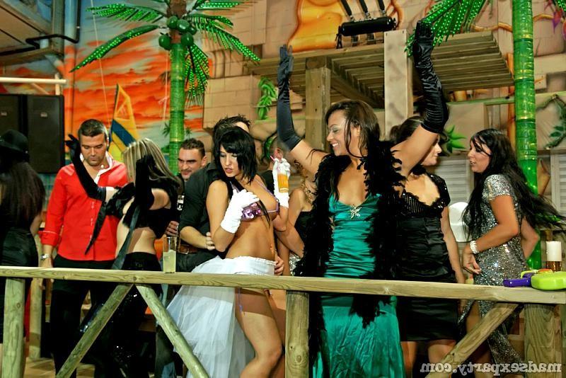 20P Group sex at an exotic orgy island
