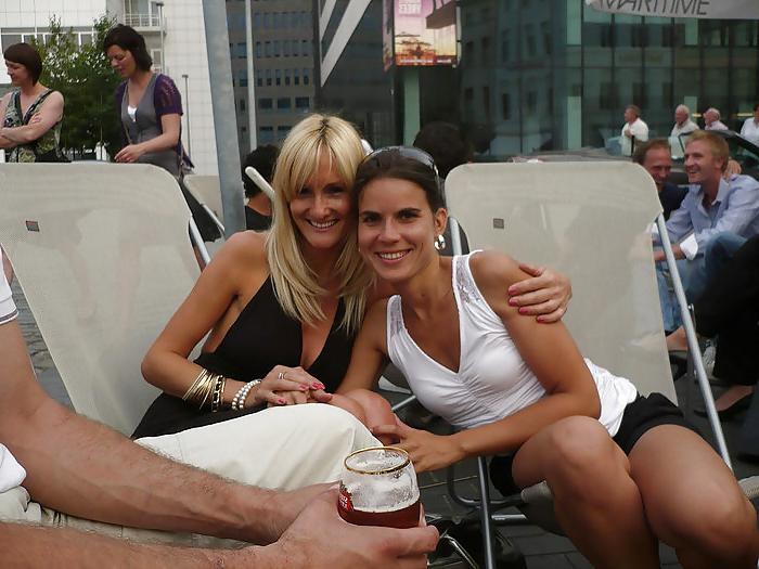 25P Sexy blond mom from facebook