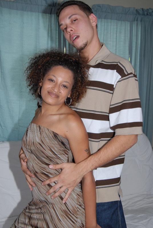 15P Interracial swing sex with hot mature babes fucking
