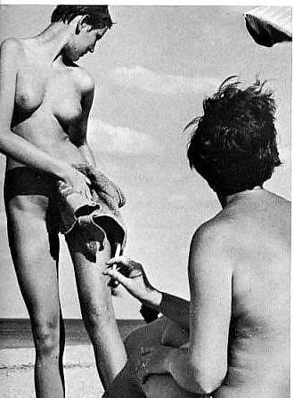 23P Nudist Living #21 - Vintage Mag