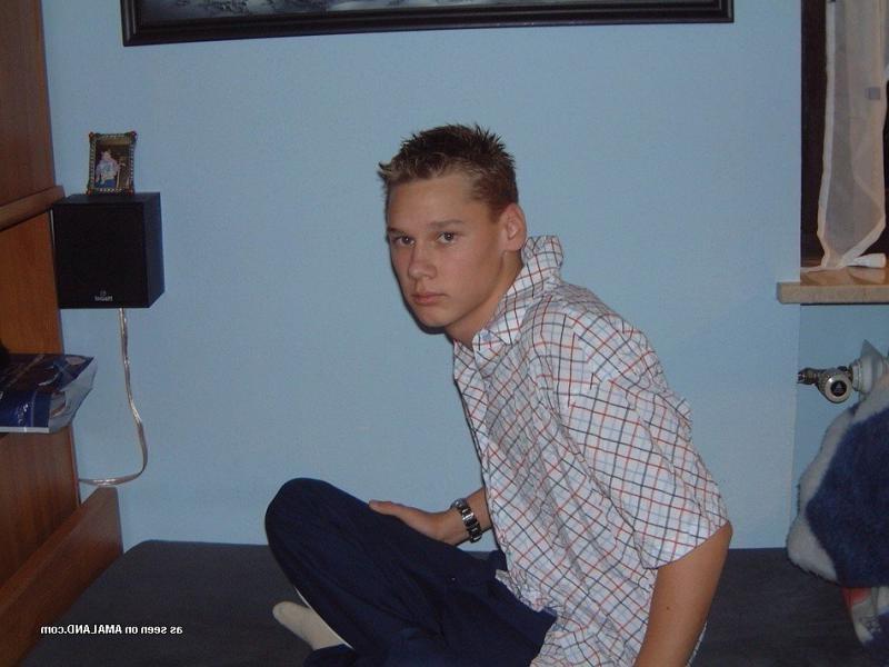 15P Gallery of a teen showing off his hairy cock