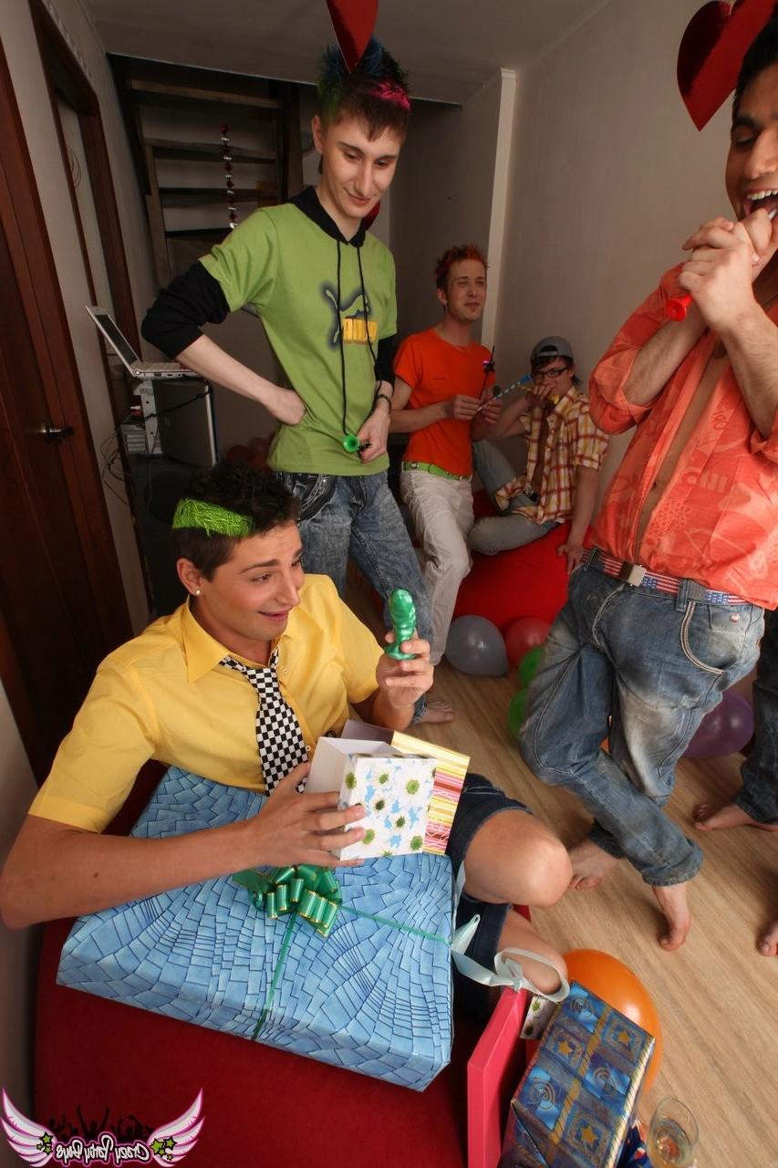 15P Strip poker is just one of the games these horny homos played to pass time