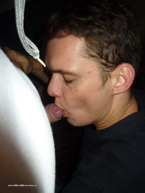 16P Photos of a gay dude sucking his boyfriend's cock 