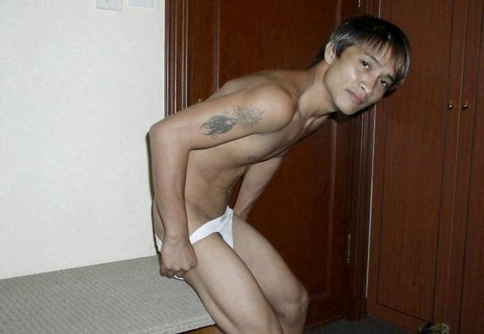 20P Smooth ssian fellow enjoy stripping and showing and jerking off