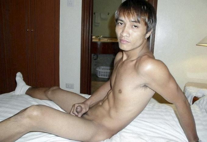 20P Smooth ssian fellow enjoy stripping and showing and jerking off